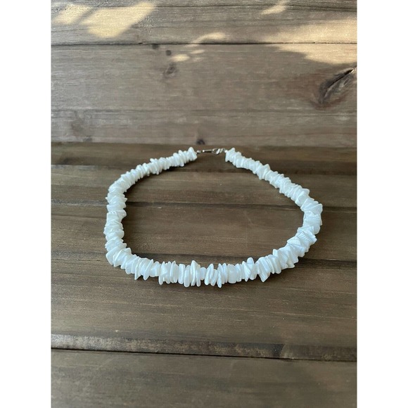 Vintage Puka Shell Necklace - Larger Shells 10mm - Length 16” - Picture 5 of 9